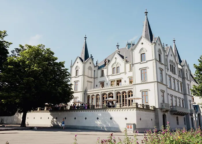 Hotel with view: Chateau De L'Aile- Boutique Suites